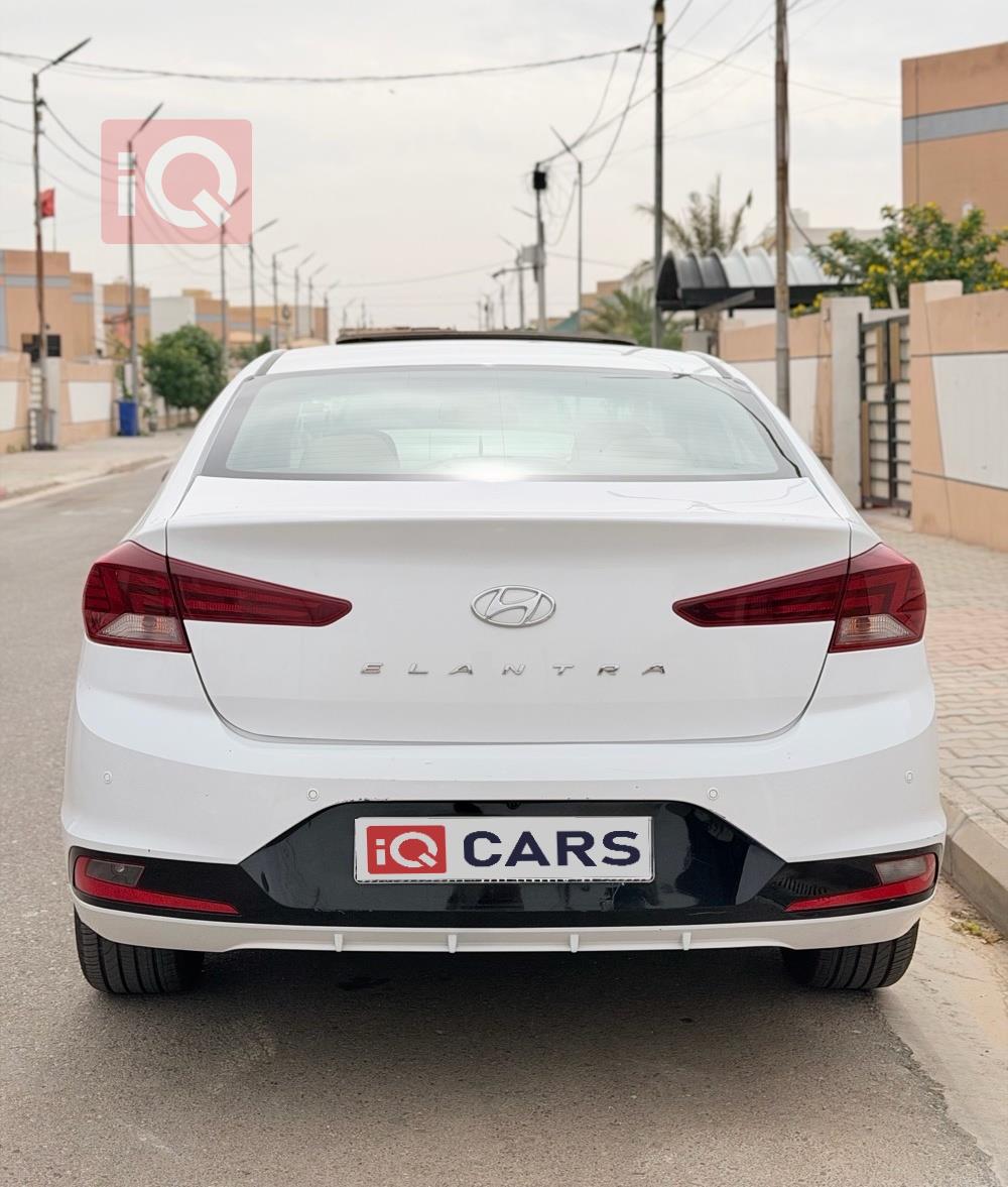 هيونداي النترا
